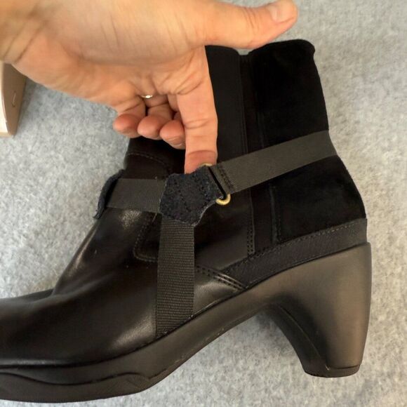 Merrell Womens Size 8 Black Evera Leather Suede Zip-Up Ankle Boots Booties Strap - Picture 10 of 12